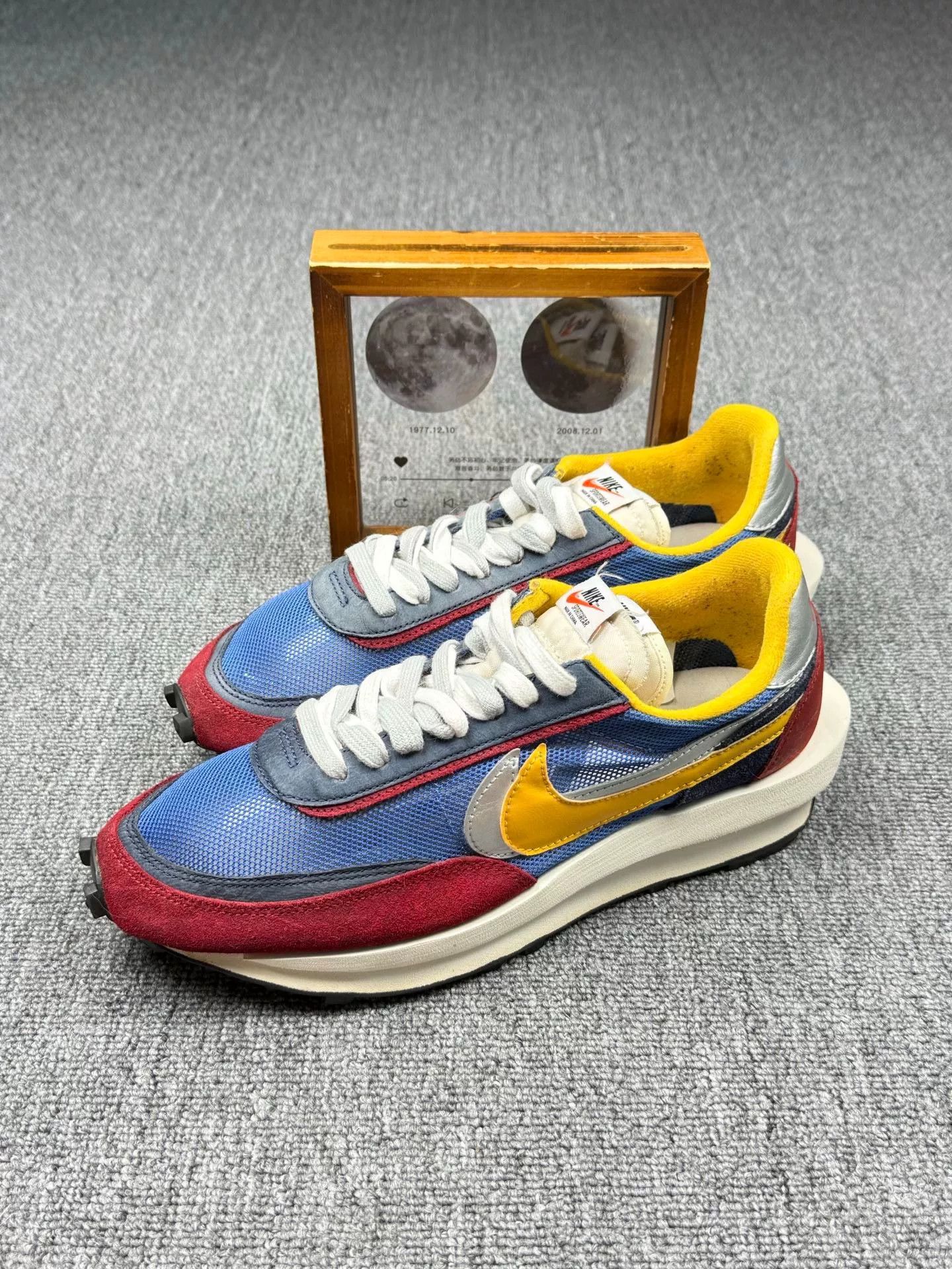 Sacai Sacai Blue Lowtop Sneakers 11 Men Size US 11 / EU 44 - 1 Thumbnail