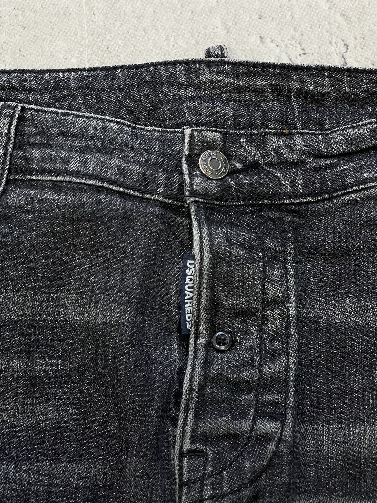 Dsquared2 Vintage slim Dsquared 2 slim black distressed jeans pants Size US 35 - 5 Thumbnail