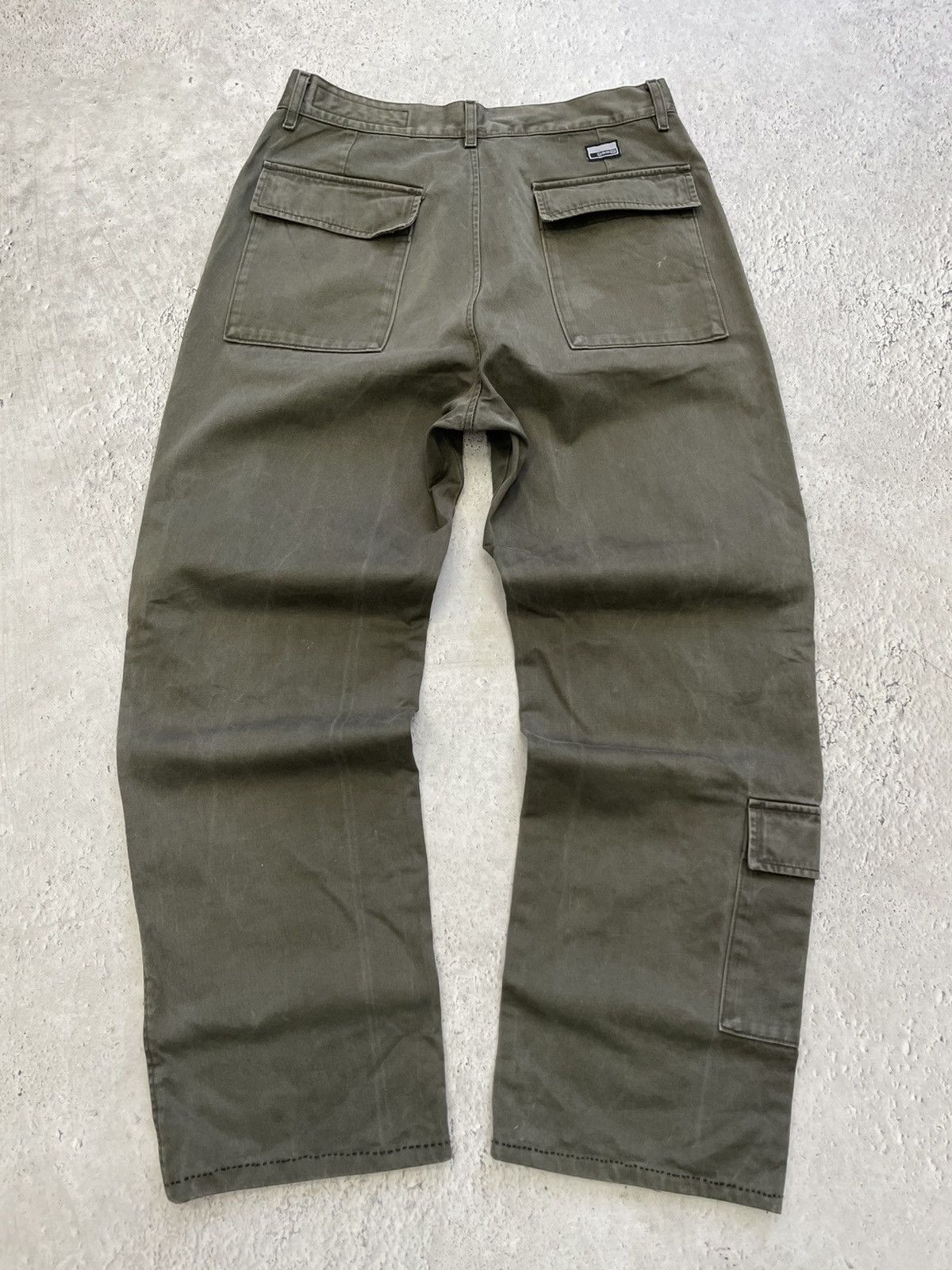 semanticdesign Rare woashed distressed camo pants if siz was nine y2k Size US 33 - 9 Thumbnail