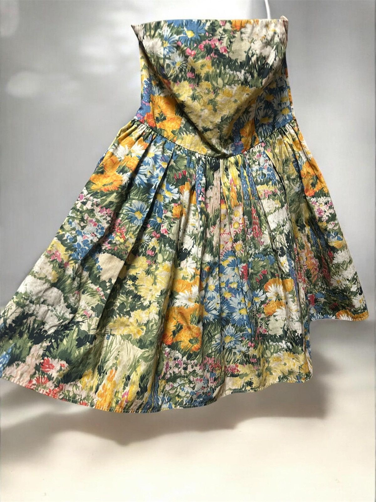 RED Valentino RED Valentino Floral Wildflower Strapless Pleated Dress 42 Size M / US 6-8 / IT 42-44 - 2 Thumbnail