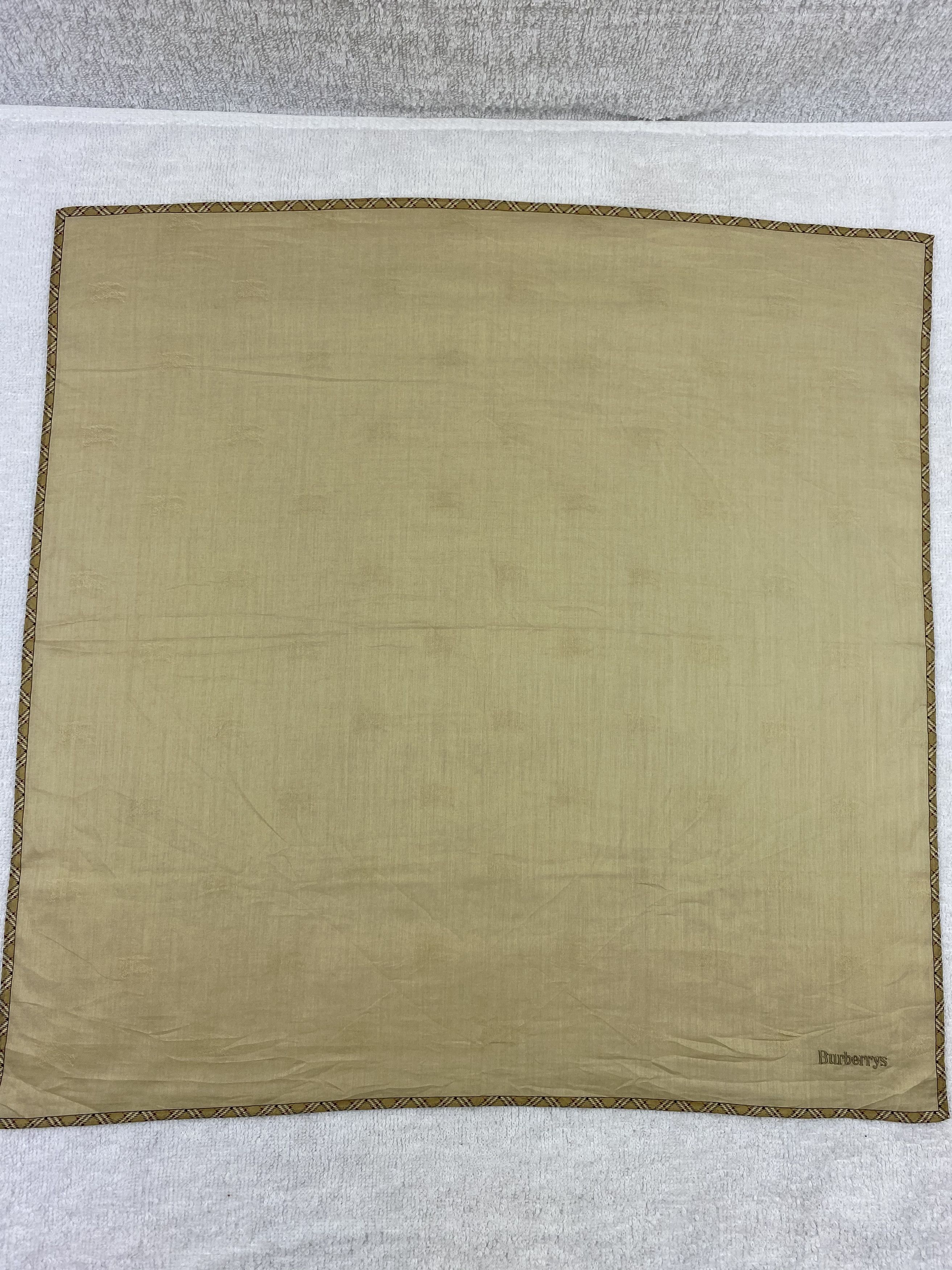 Burberry Burberry Handkerchief / Bandana / Neckerchief Size ONE SIZE - 3 Thumbnail