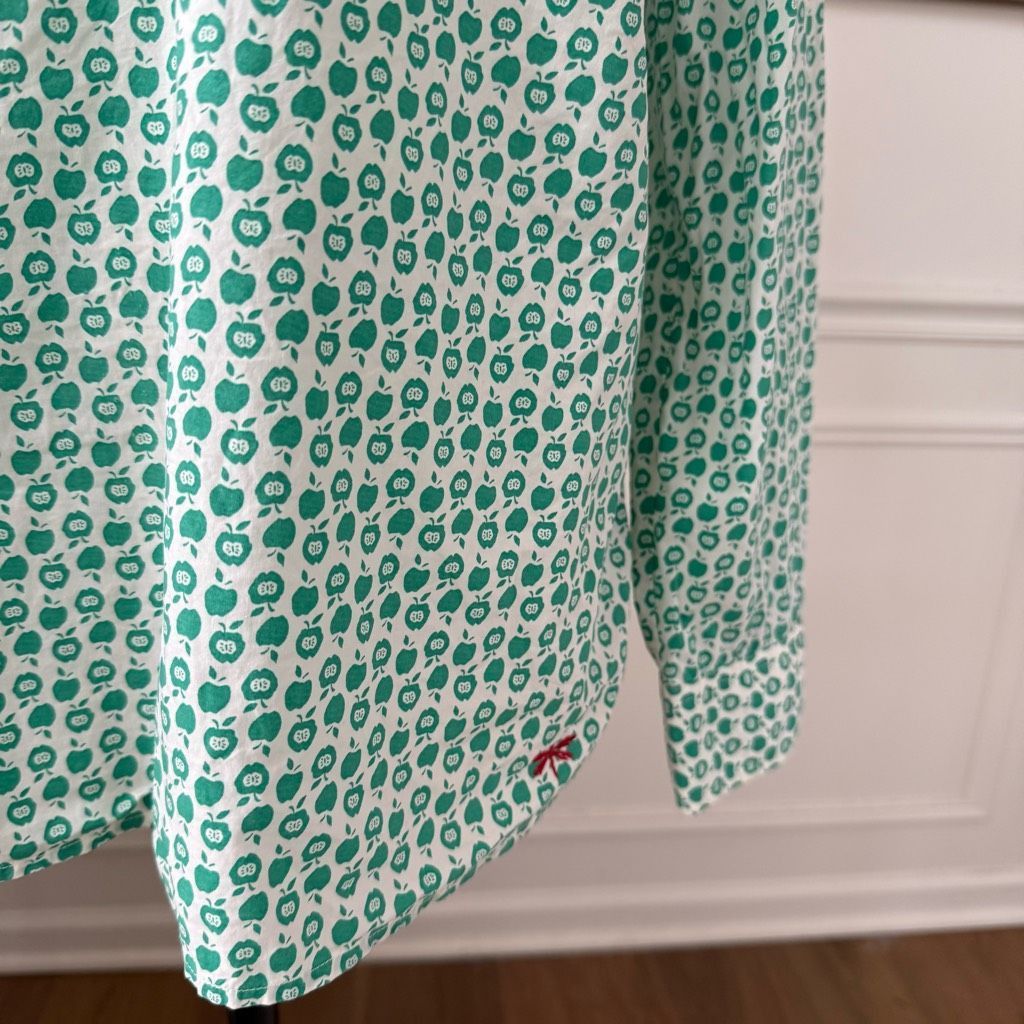 Other Talbots Green Apple Novelty Print 100% Cotton Half Button Po Size L / US 10 / IT 46 - 4 Thumbnail