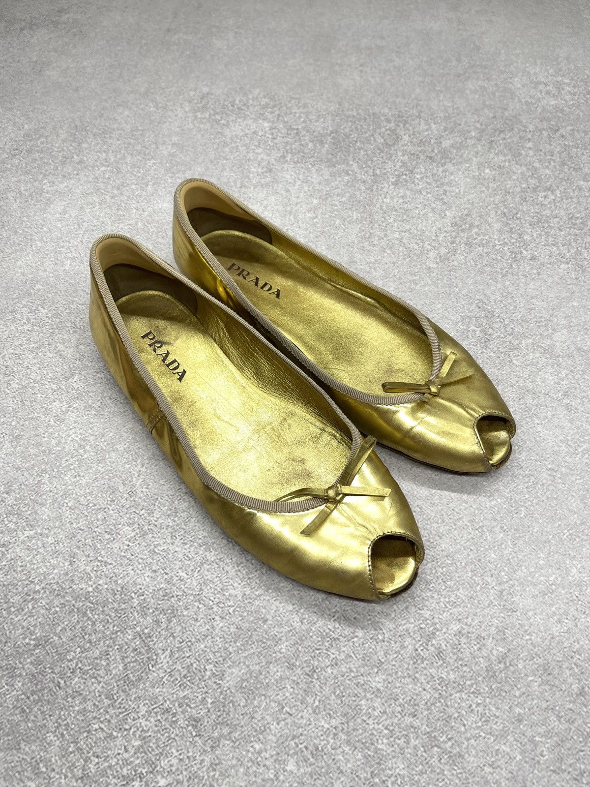 Vintage Leather Prada Ballet Flats Shoes Gold Retro Luxury
