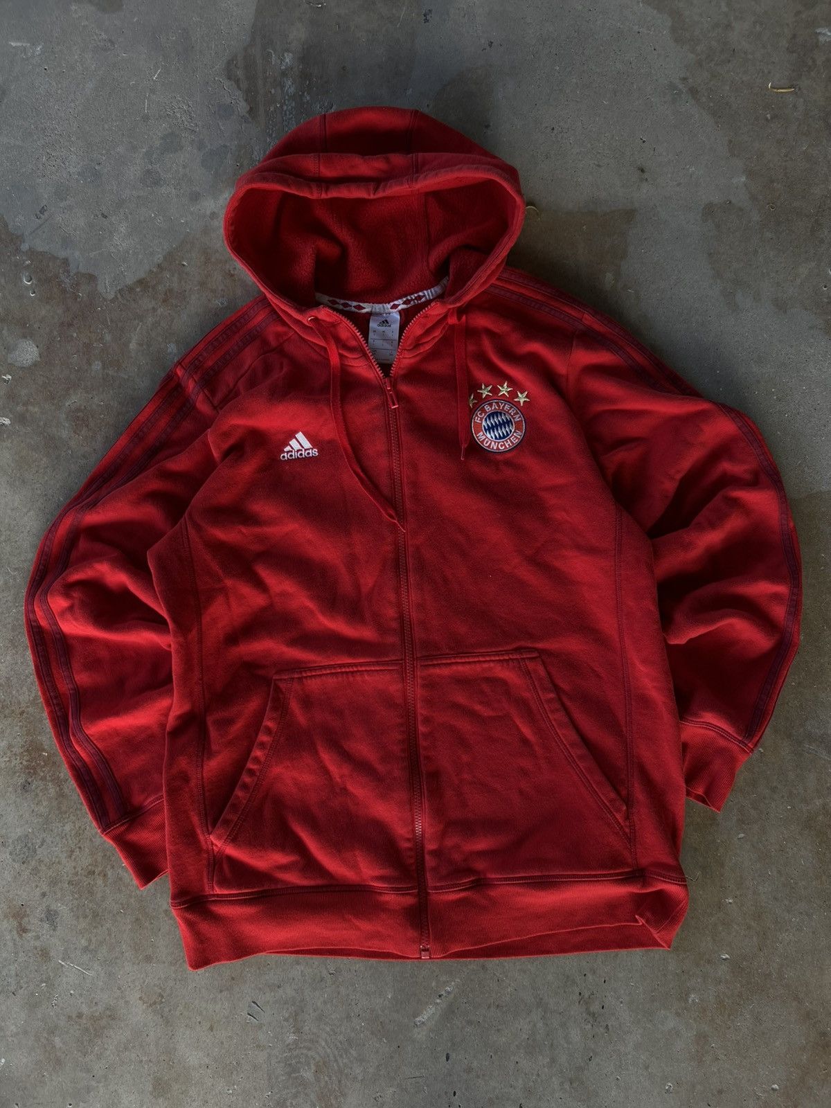 Adidas Vintage Adidas Bayern Munich FC Zip Up Light Jacket Size US L / EU 52-54 / 3 - 2 Thumbnail
