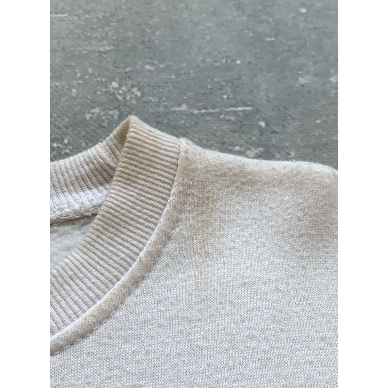 Nike VINTAGE Nike Center Logo Sweater Sweatshirt Mens L White Nike Center Logo Sweatshirt Mens L White Size US L / EU 52-54 / 3 - 4 Thumbnail