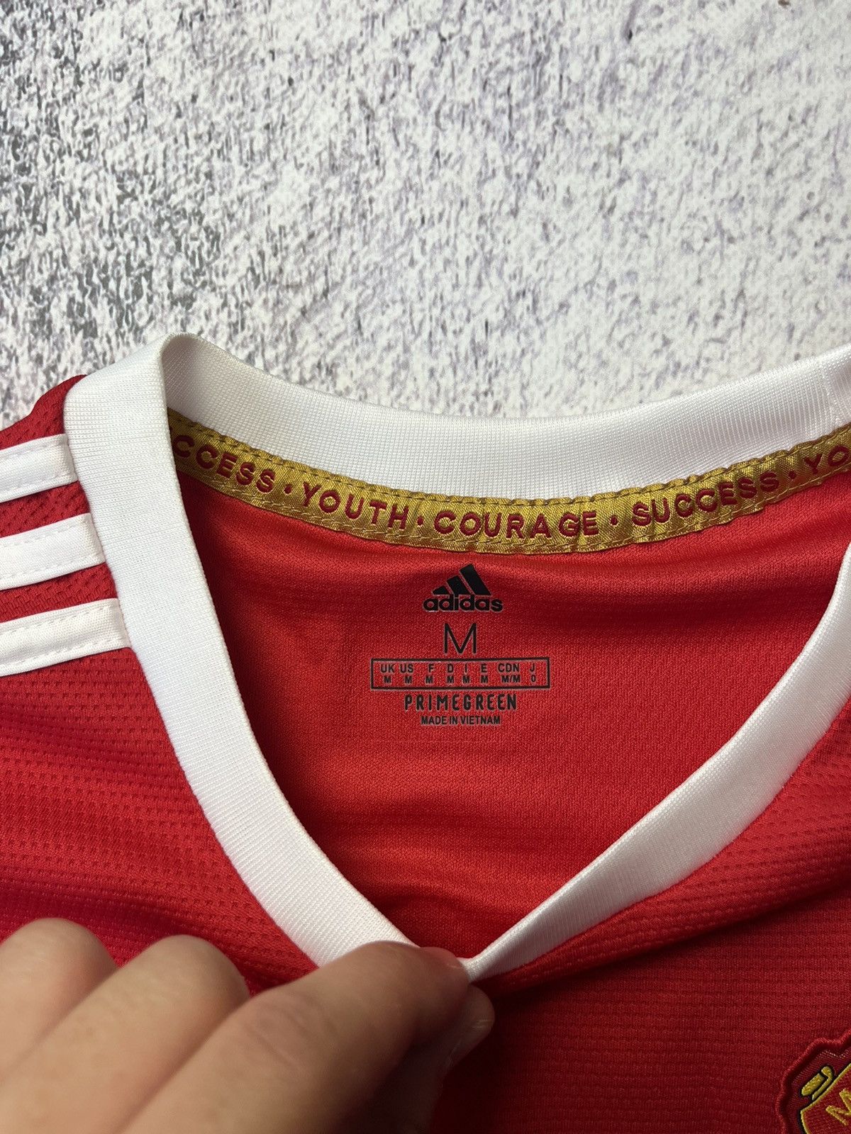 Adidas Vintage Ronaldo #7 Manchester United Home 2021/22 Size US M / EU 48-50 / 2 - 16 Thumbnail