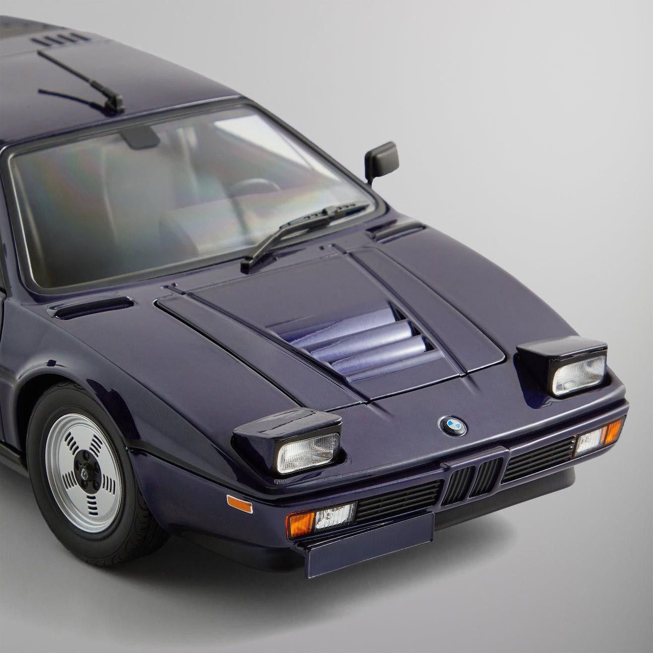 自動車 Kith for BMW M1 1:18 Diecast Replica 自動車 Kith for M1 1:18 Diecast Replica Buy Kith Multicolour x BMW