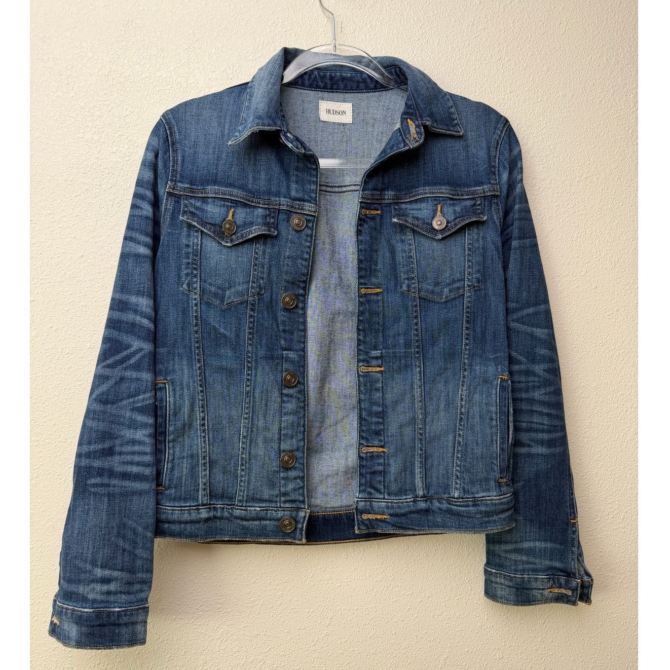Hudson Outerwear Hudson Classic Medium Wash Denim Jacket Button Front XS Size XS / US 0-2 / IT 36-38 - 1 Thumbnail