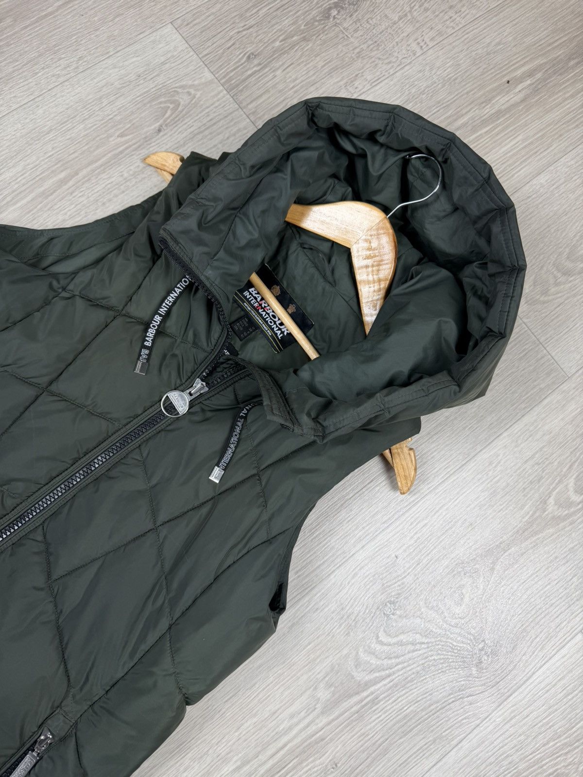 Barbour Barbour International Rafaela Long Padded Hooded Gilet Size M / US 6-8 / IT 42-44 - 2 Thumbnail