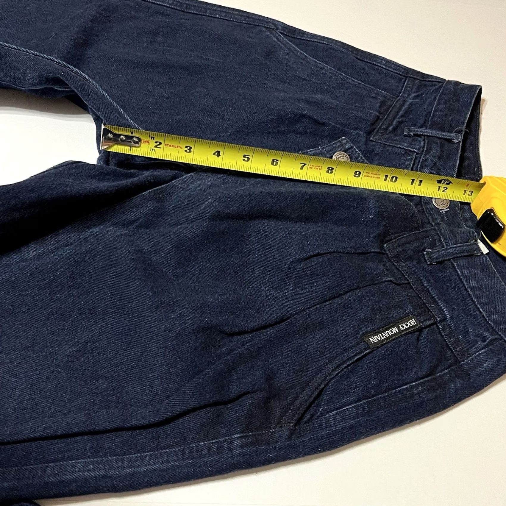 Vintage Vintage Rocky Mountain Jeans Women’s 11/30x36 Cross Over Flaps Blue 1990s Juniors 26x36 100% cotton Mexico Mens Girls Womens Size 32" / US 10 / IT 46 - 4 Thumbnail
