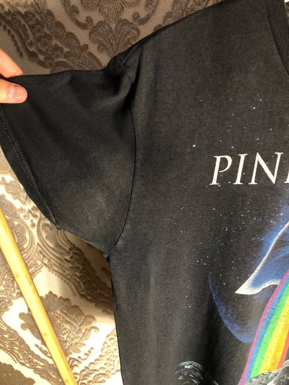 Band Tees VINTAGE PINK FLOYD WORLD TOUR ROCK T-SHIRT METAL PUNK 90s Size US M / EU 48-50 / 2 - 3 Thumbnail