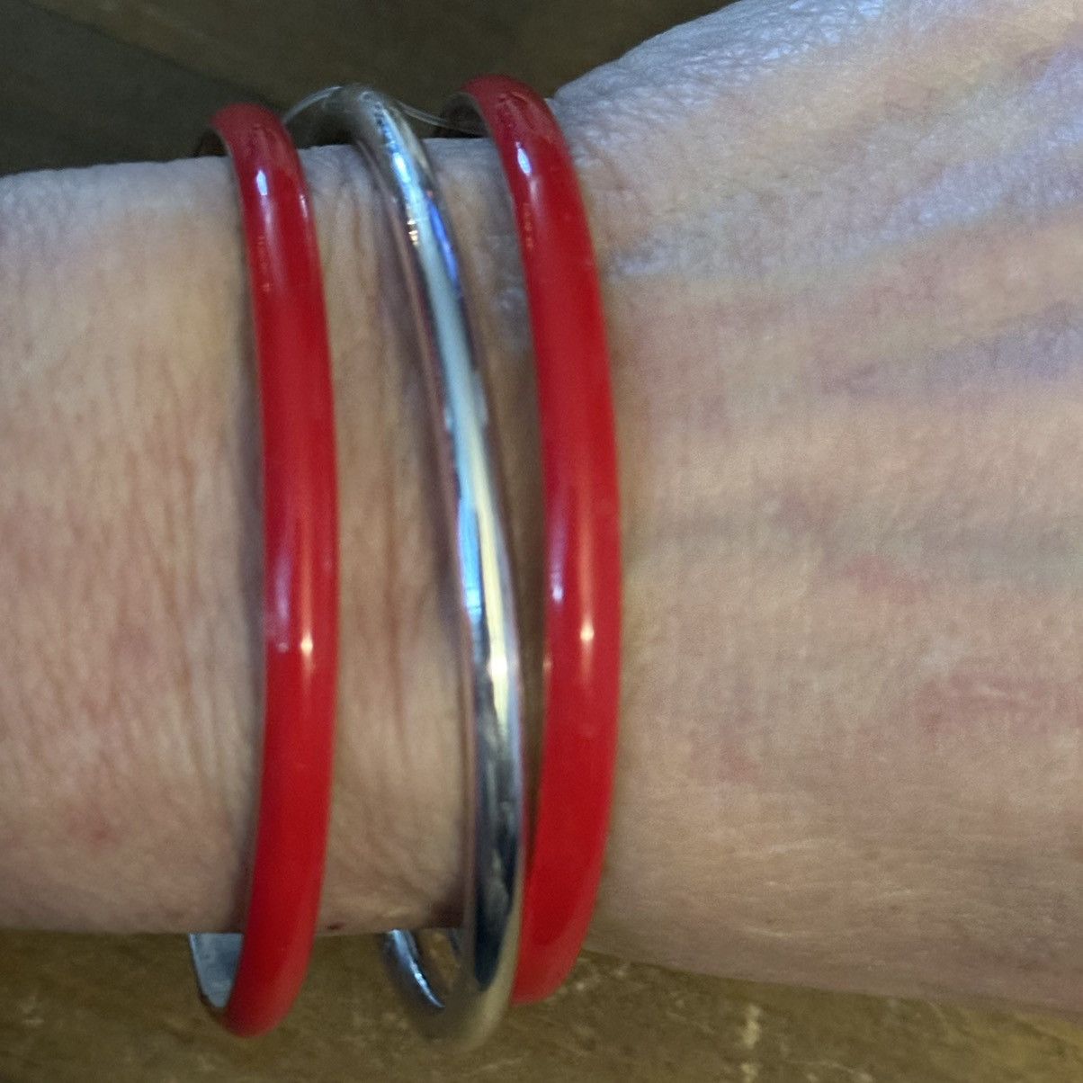Other Red enamel and silver tone bangle bracelets Size ONE SIZE - 2 Thumbnail
