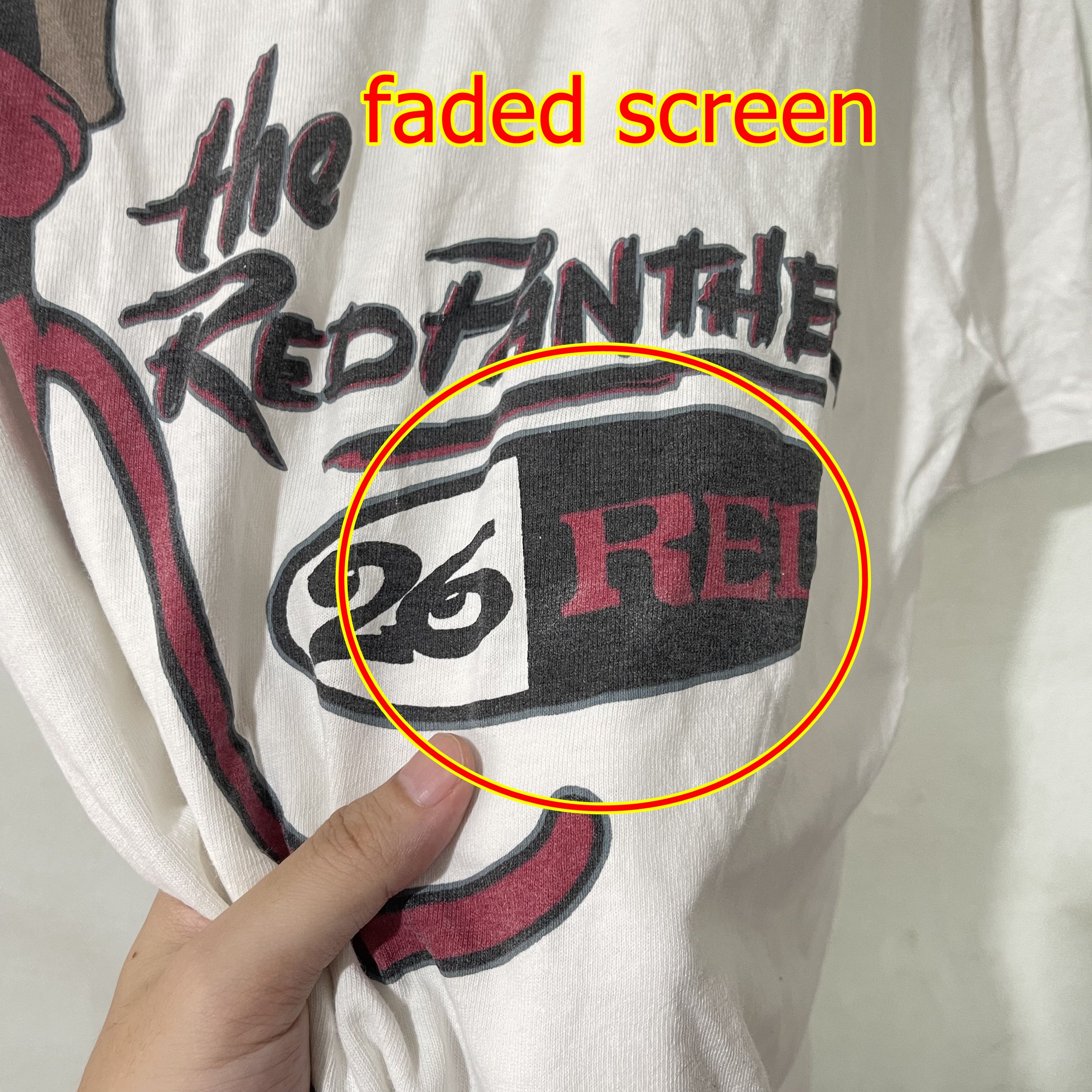 Vintage Vintage 90s 26Red T-Shirt Size US L / EU 52-54 / 3 - 9 Thumbnail