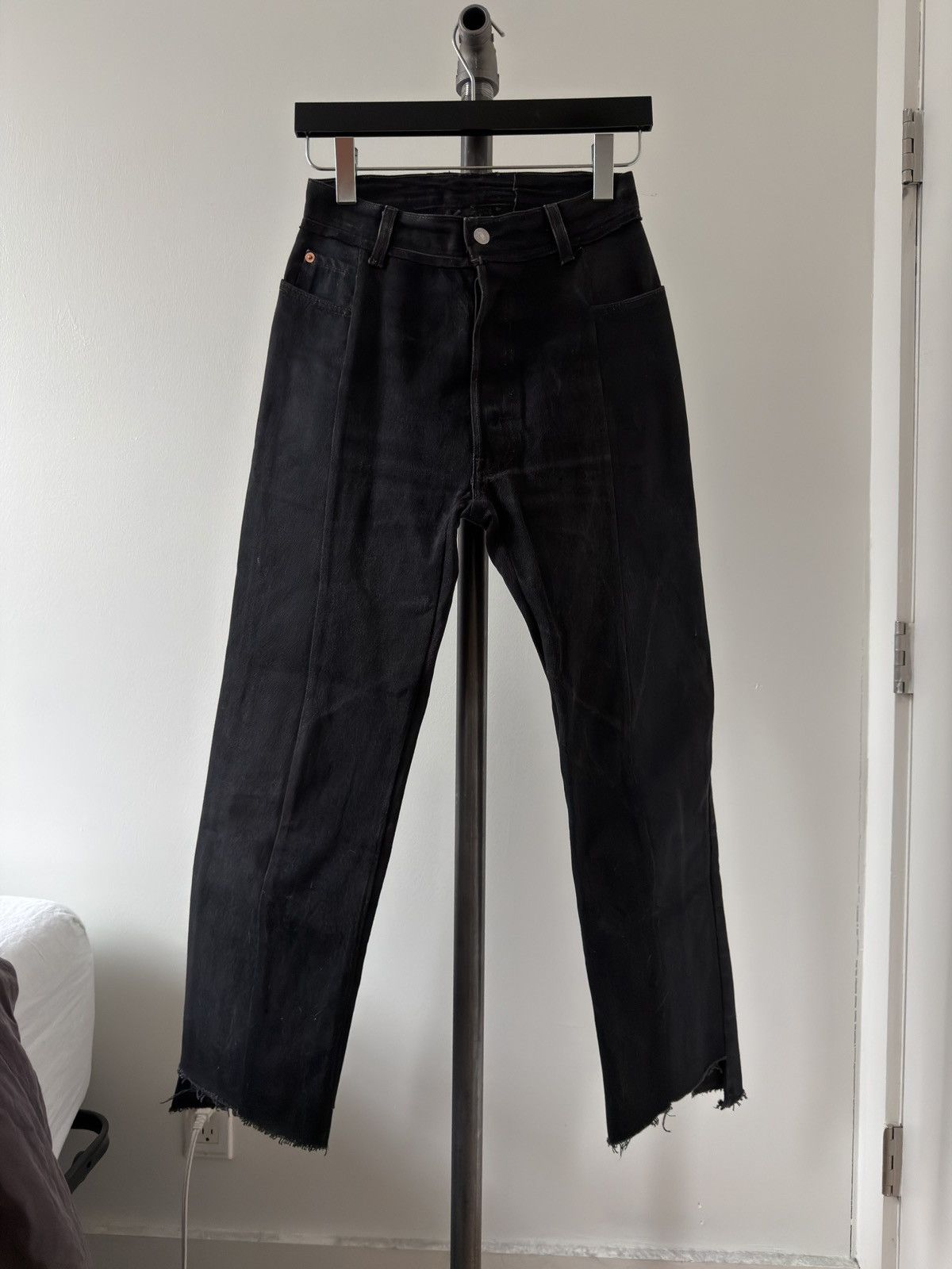 Vetements AW17 Reconstructed Jeans Size 25" / US 0 / IT 36 - 1 Thumbnail