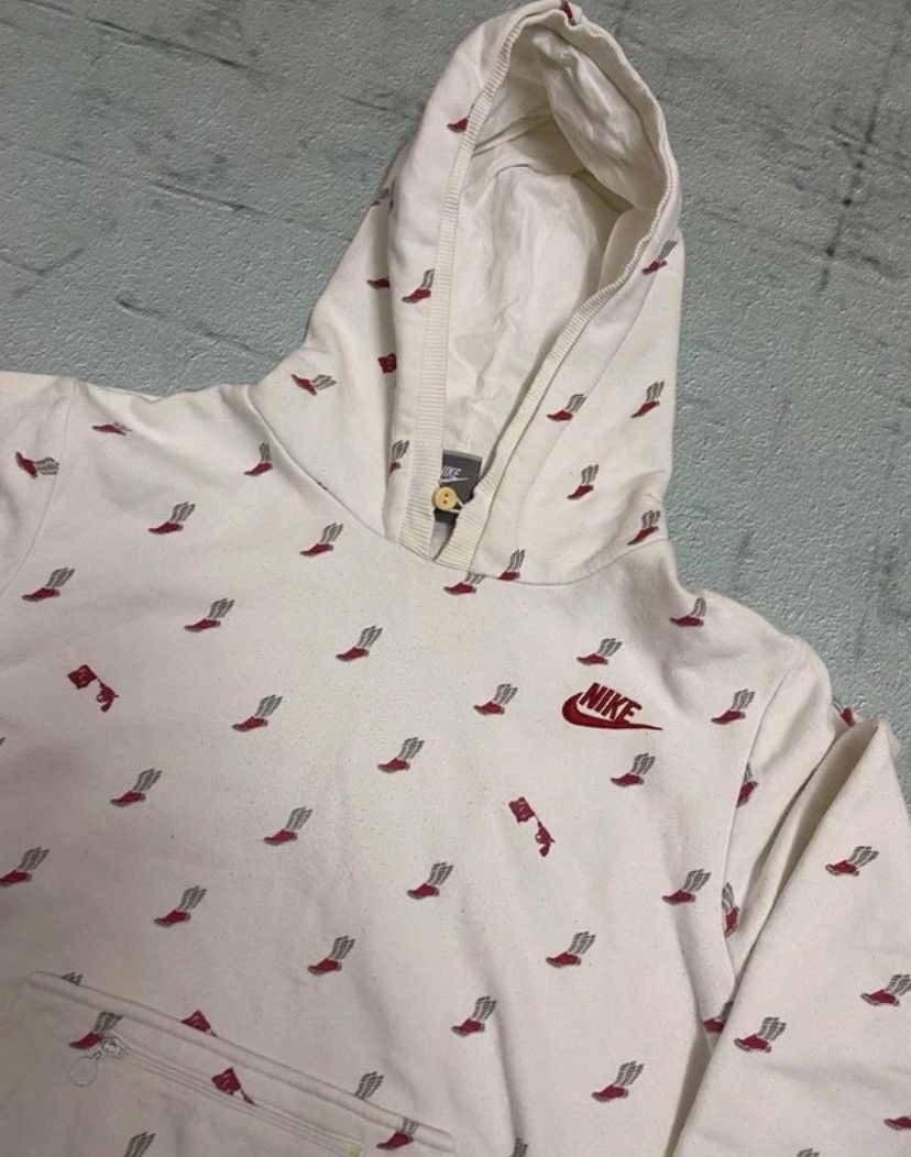 Nike × Vintage Nike All-Over Print Hoodie Cream Red Vintage