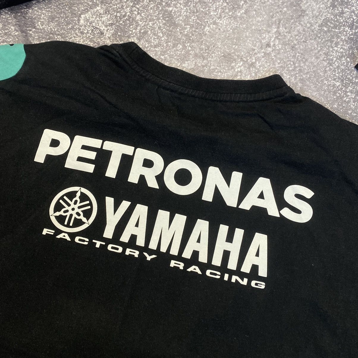 Yamaha Vintage Yamaha Petronas Michelin Big Logo racing tee Size US XL / EU 56 / 4 - 10 Thumbnail