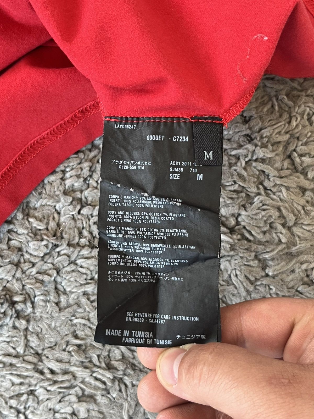 Prada Vintage Luxury Prada tee Size US M / EU 48-50 / 2 - 11 Thumbnail