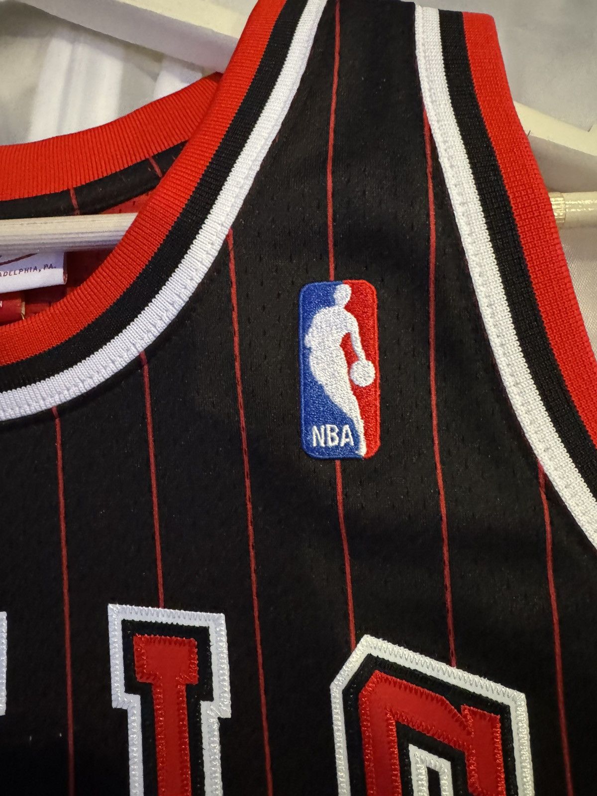 Mitchell & Ness Michael Jordan Bulls Pinstripe 1995-96 Jersey Size US L / EU 52-54 / 3 - 9 Thumbnail