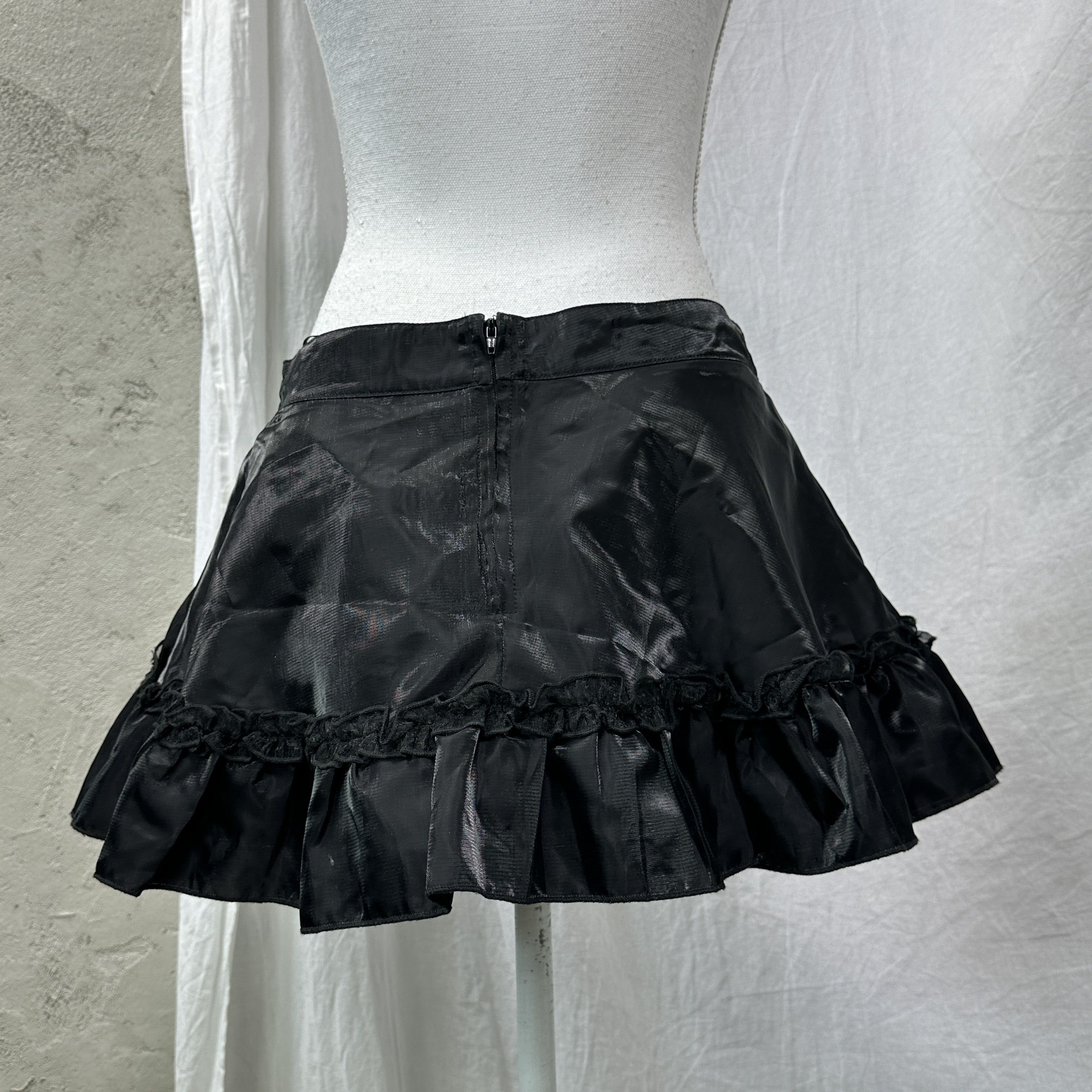Vintage Vintage Avant Garde Opium Living Dead Souls Mini Skirt 00s Size 26" / US 2 / IT 38 - 2 Thumbnail