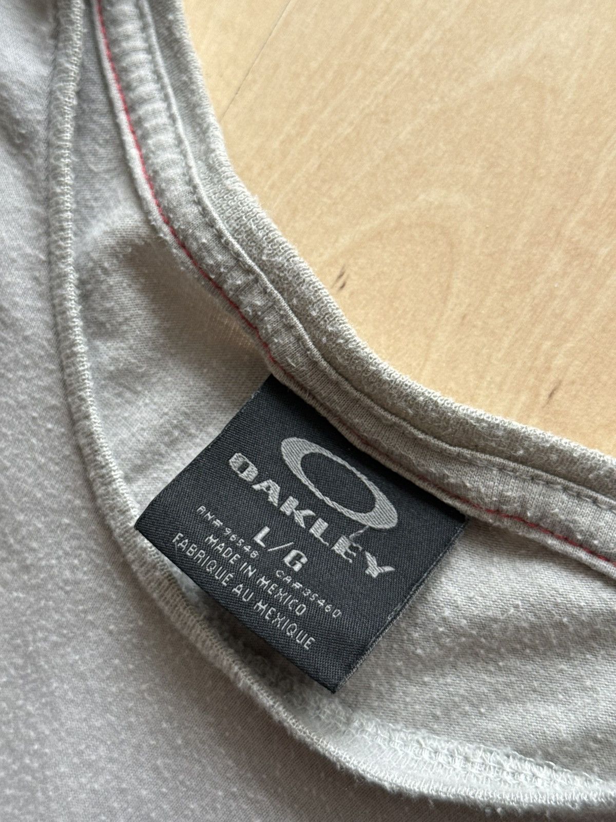 Oakley Oakley striped tshirt vintage Size US L / EU 52-54 / 3 - 2 Thumbnail