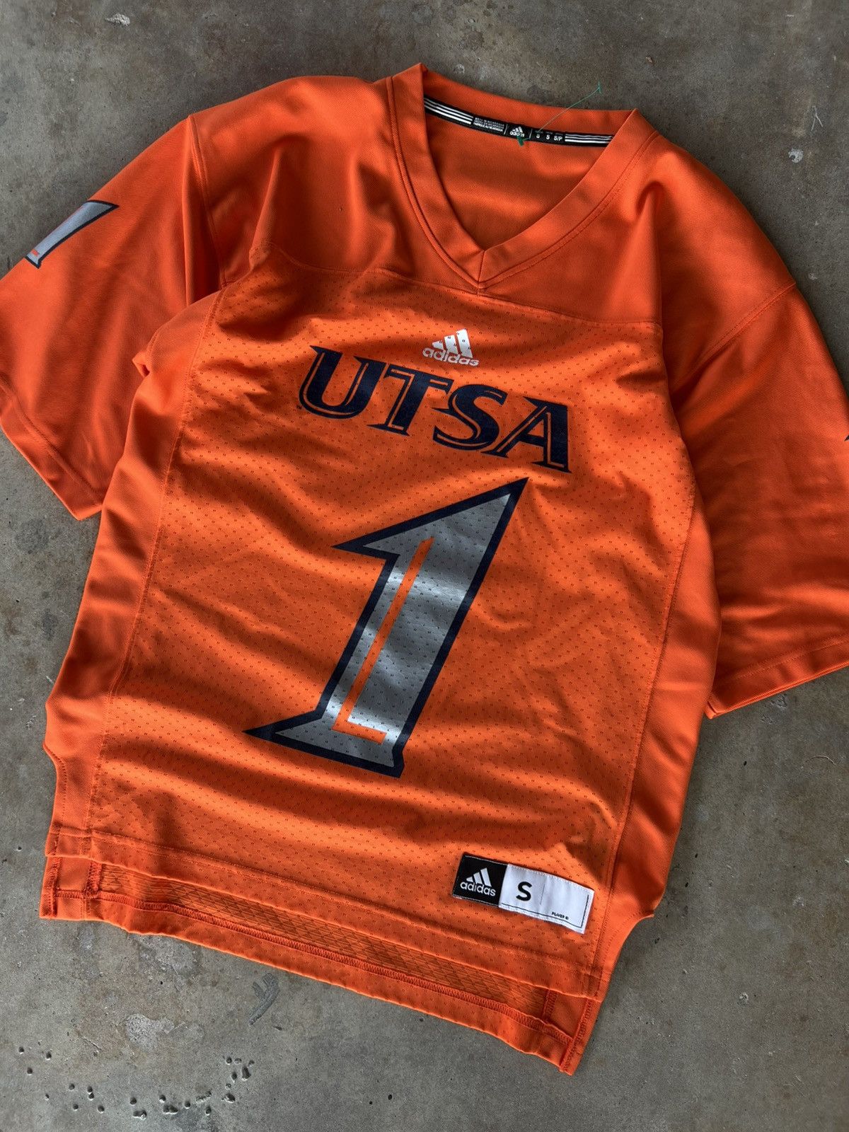 Vintage Vintage Adidas NCAA UTSA RoadRunners Football Jersey Size US M / EU 48-50 / 2 - 1 Thumbnail