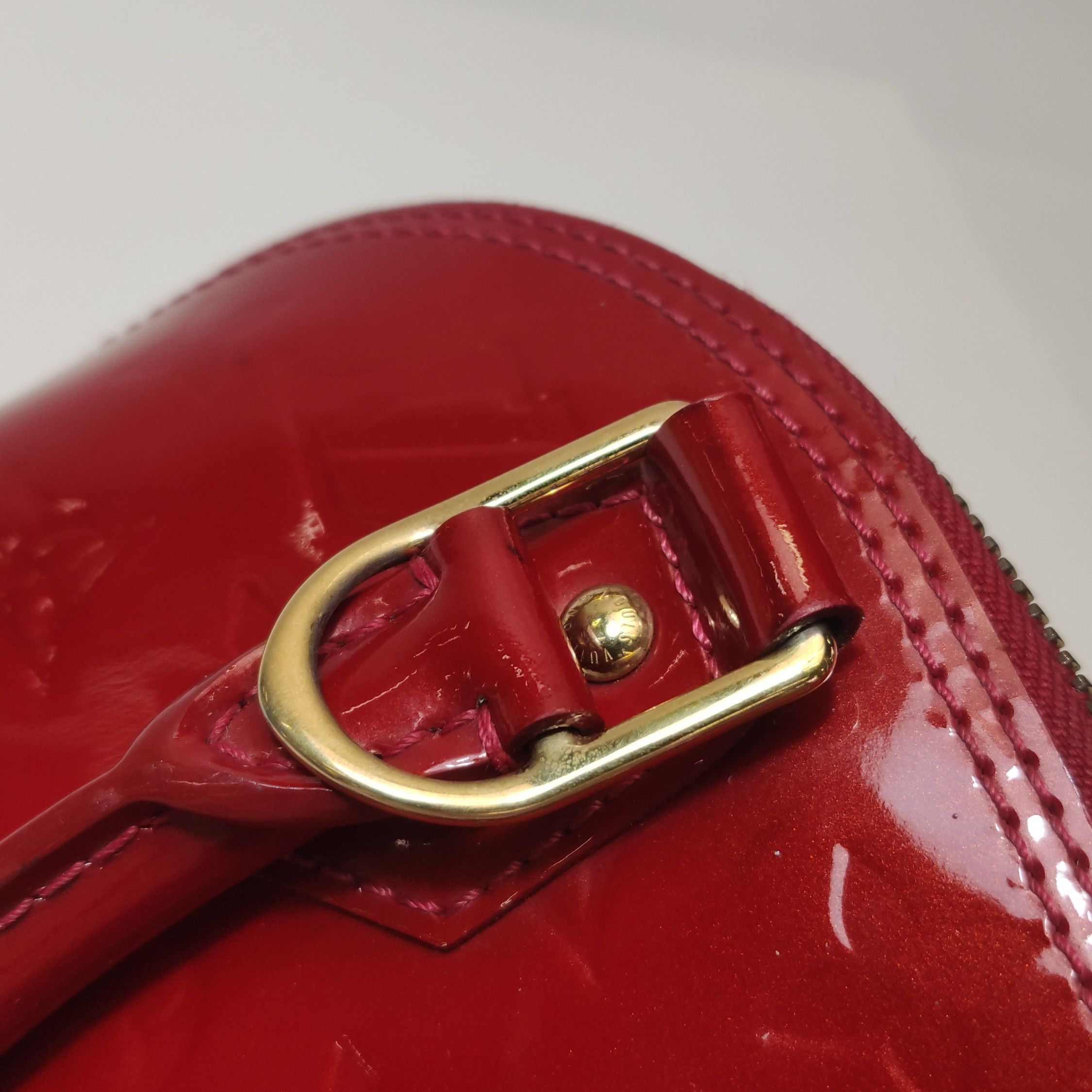 Louis Vuitton Louis Vuitton (LV) AlmaBB patent leather solid color emboss Size ONE SIZE - 2 Thumbnail