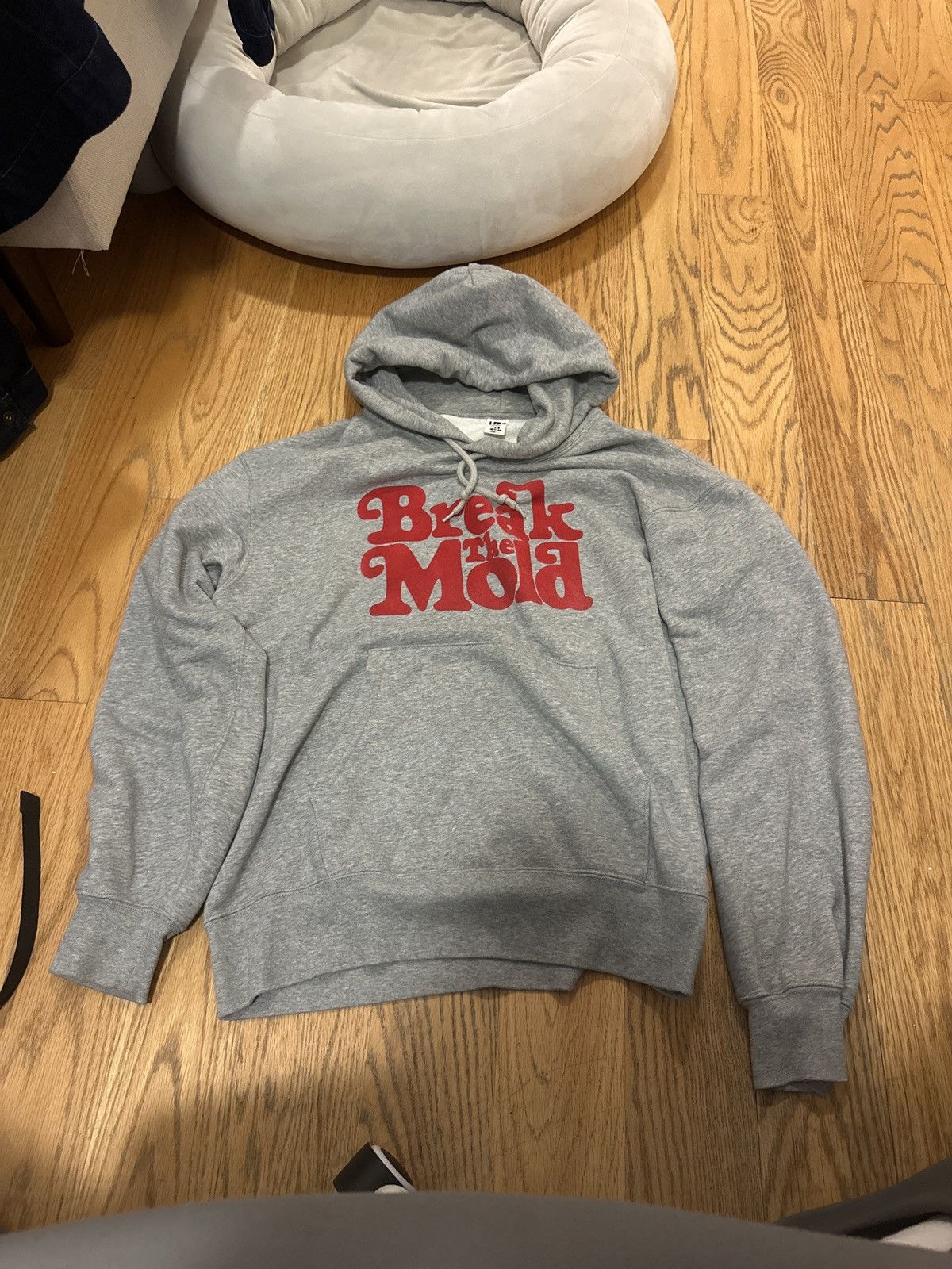 Girls Don't Cry × Uniqlo Uniqlo x Verdy Break The Mold Hoodie Size US L / EU 52-54 / 3 - 1 Thumbnail