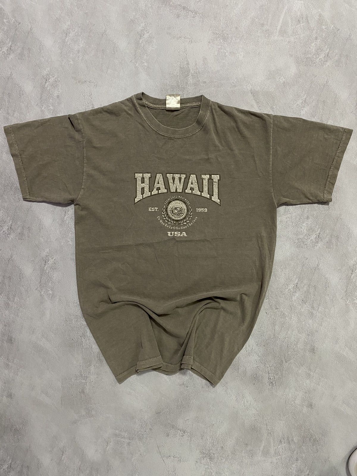 Vintage Vintage 90s T-Shirt HawaII Oversized Style Metalic USA Size US M / EU 48-50 / 2 - 1 Thumbnail