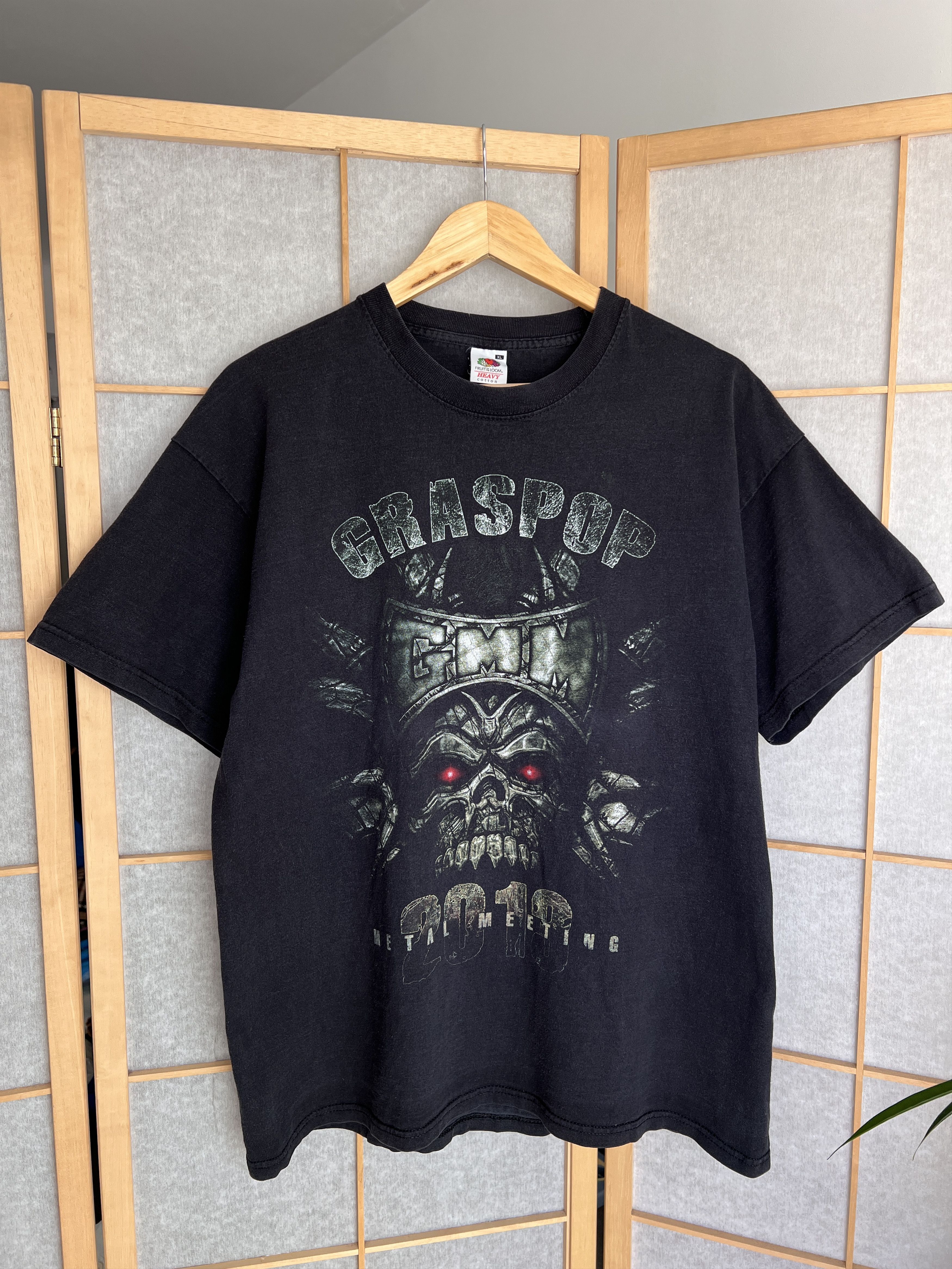 Vintage Rare! Graspop Metal meeting VTG 2013 faded sun t shirt tour Size US XL / EU 56 / 4 - 7 Thumbnail