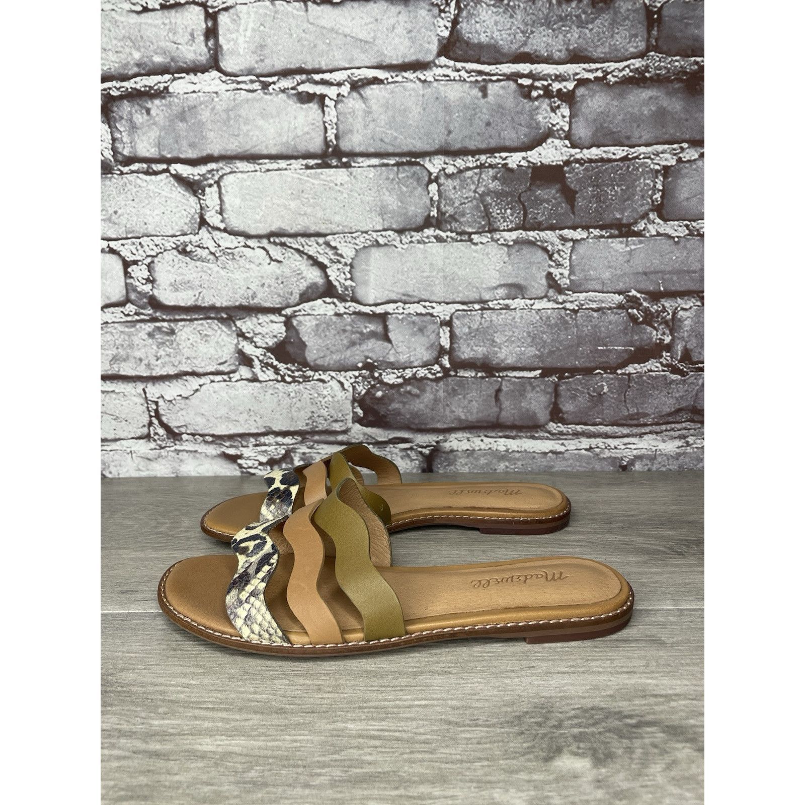 Madewell Madewell Brown Green Wavy Snake Embossed Leather Slides Flat Size US 6.5 / IT 36.5 - 12 Thumbnail