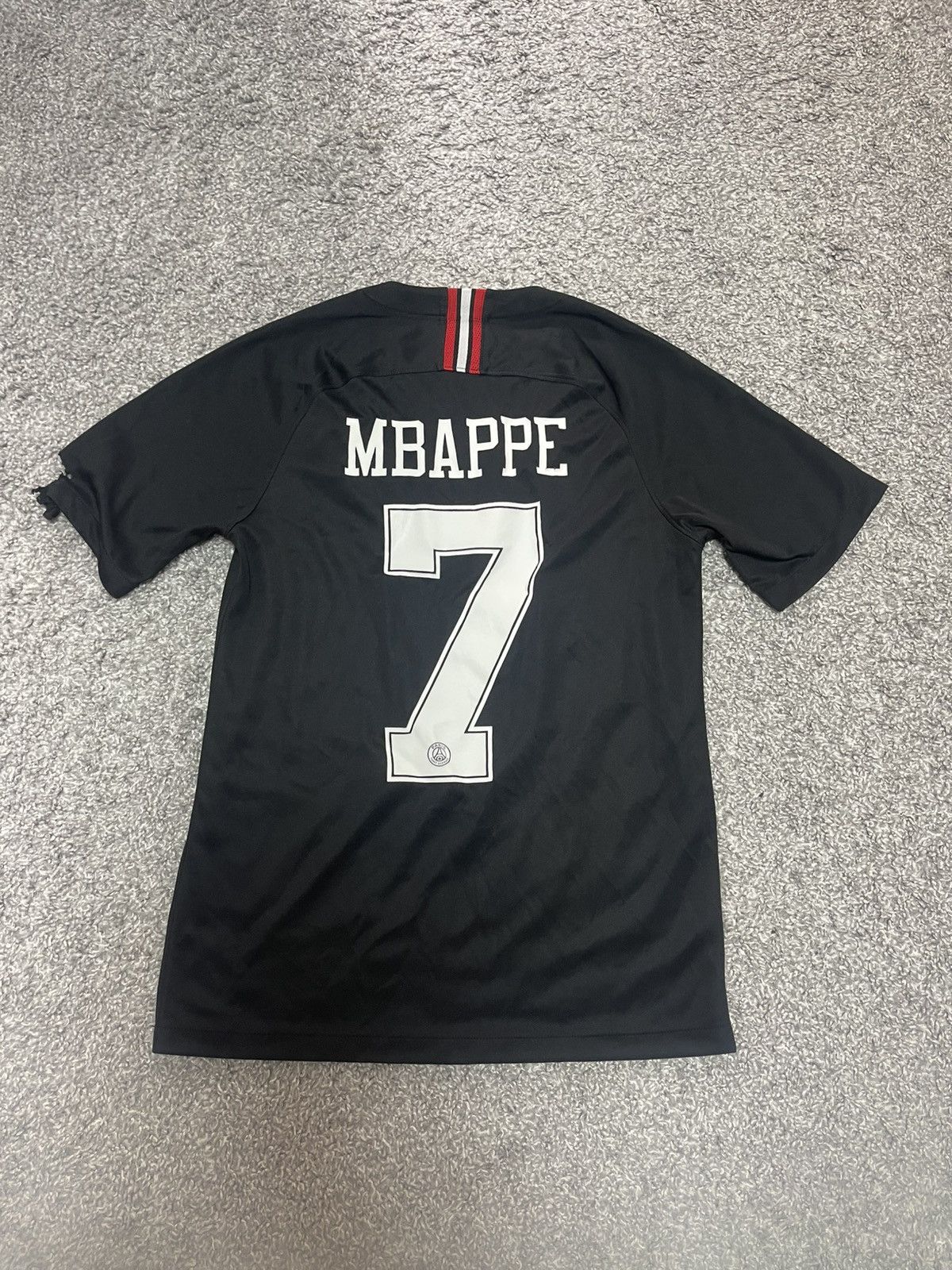 Nike PSG 2018 2019 CUP SHIRT SOCCER JERSEY szS JORDAN DEFECT Size US S / EU 44-46 / 1 - 1 Thumbnail