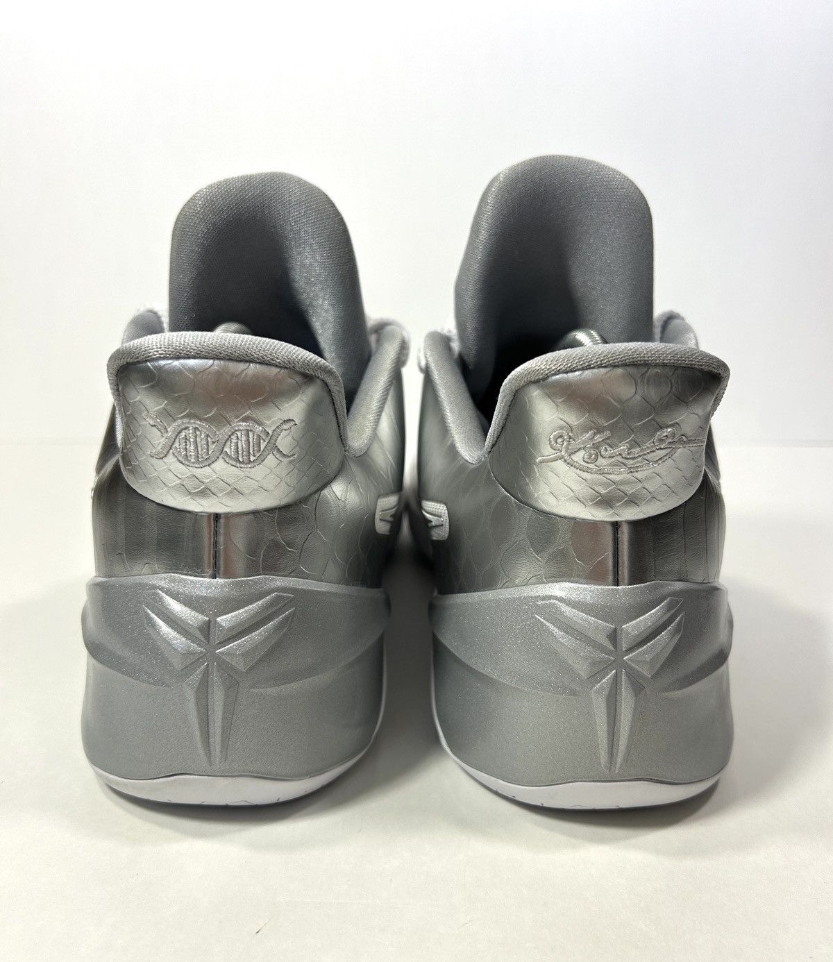 Nike Nike Kobe A.D. iD White/Silver Shoes Size: 10 M Size US 10 / EU 43 - 5 Thumbnail
