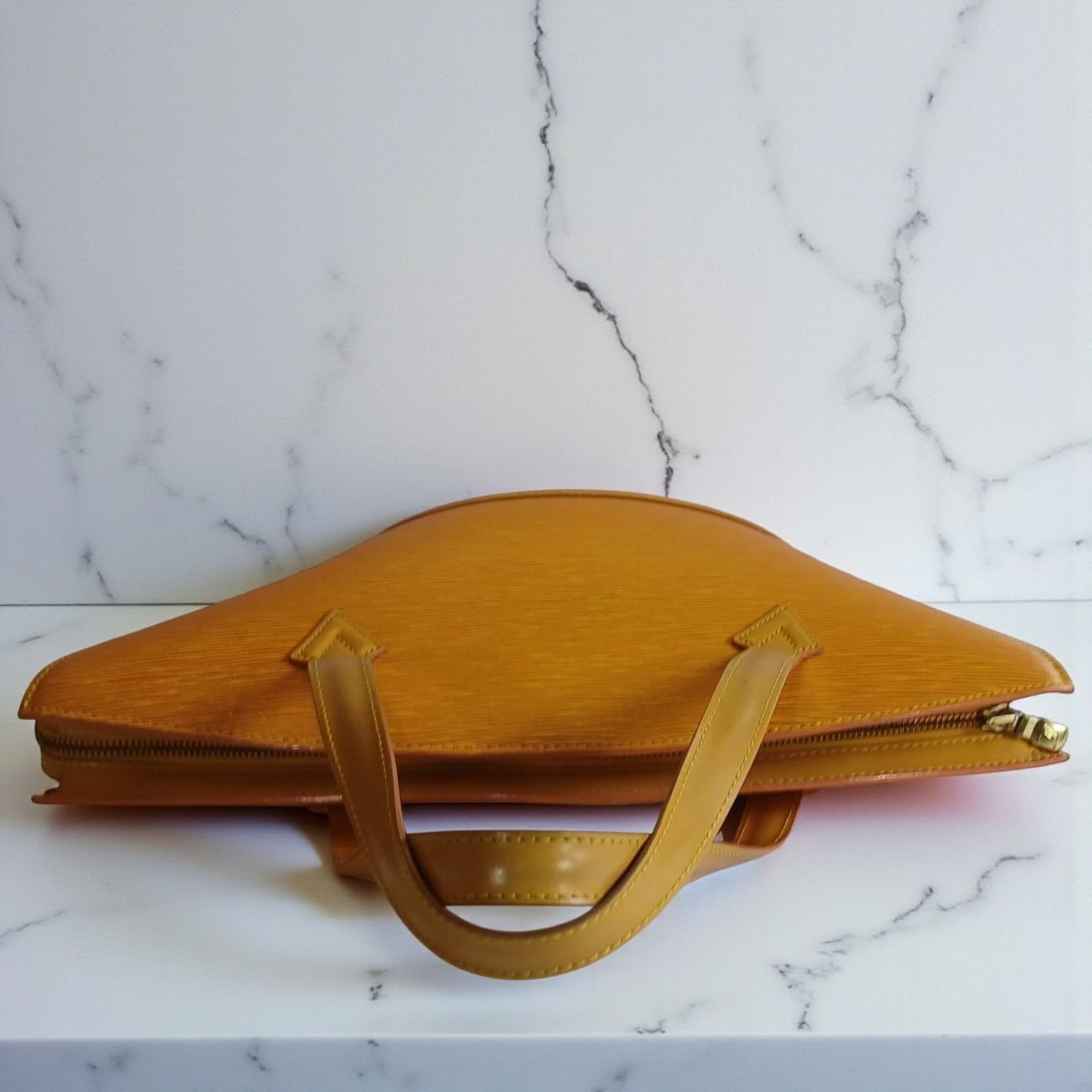 Louis Vuitton Louis Vuitton Epi Saint Jacques Handbag Yellow with Dust Bag Size ONE SIZE - 6 Thumbnail
