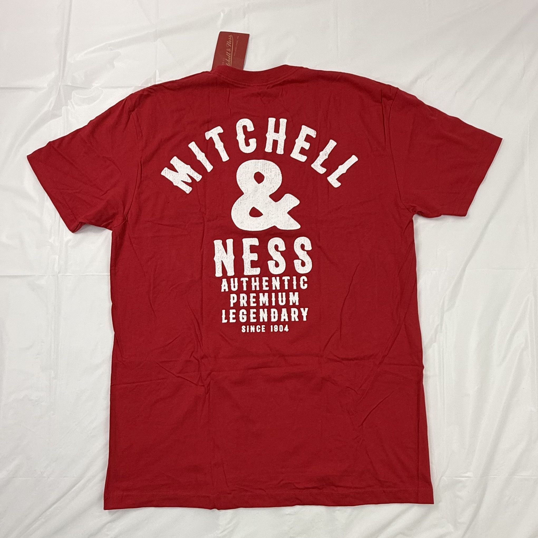 Mitchell & Ness Mitchell & Ness Authentic Premium Legendary Graphic T-Shirt Size US L / EU 52-54 / 3 - 1 Thumbnail