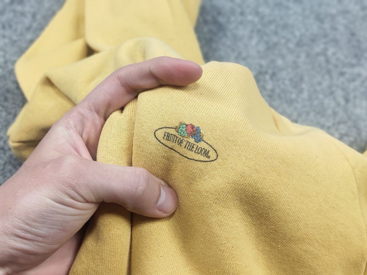 Fruit Of The Loom Vintage 90's fruit of the loom USA Logo Yellow Blank Hoodie Size US L / EU 52-54 / 3 - 12 Thumbnail