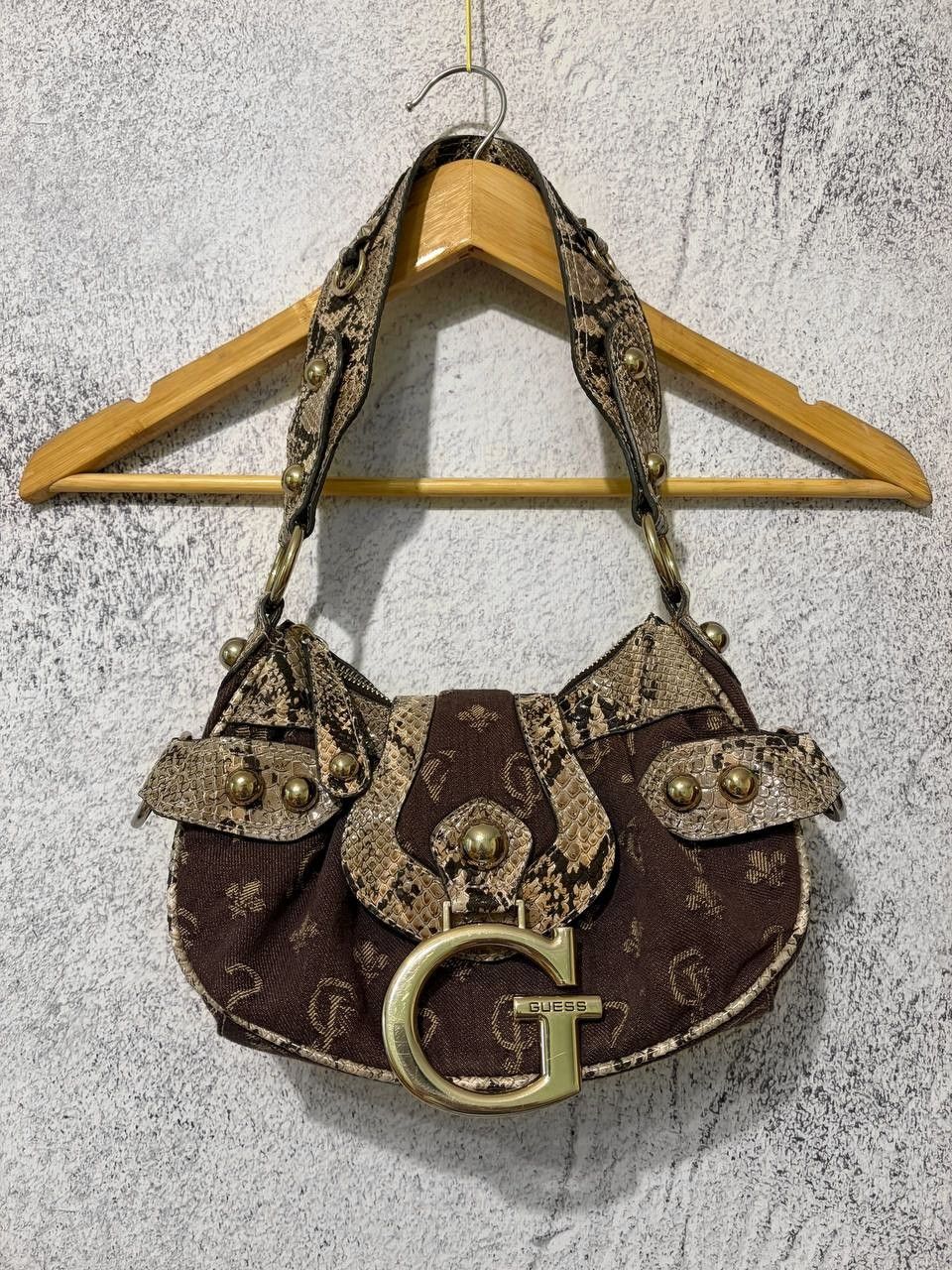 Guess Vintage GUESS Y2K Brown Monogram Snake Print Bag Large GLogo Size ONE SIZE - 1 Thumbnail