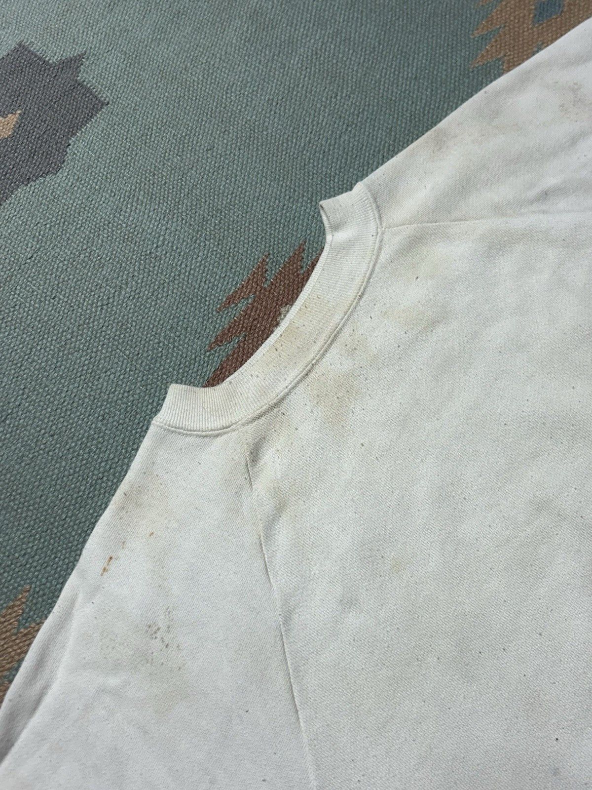 Vintage Vintage 70s 80s sweatshirt blank white stain grunge worn XL Size US XL / EU 56 / 4 - 5 Thumbnail