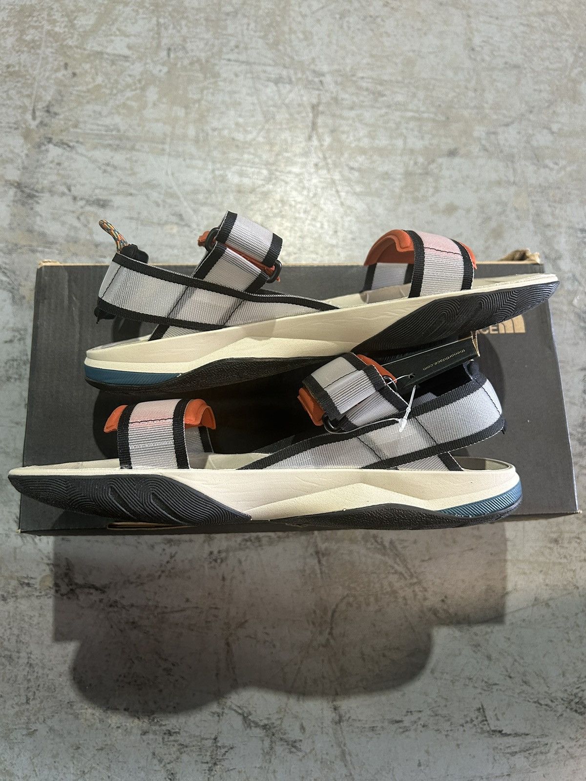 The North Face THE NORTH FACE MENS SKEENA SPORT SANDAL SIZE US 7 Size US 7 / EU 40 - 2 Thumbnail