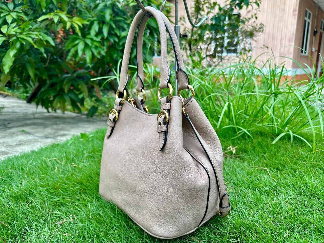 Miu Miu Authentic Miu Miu Vitello Phenix Top Handle Bag Size ONE SIZE - 3 Thumbnail