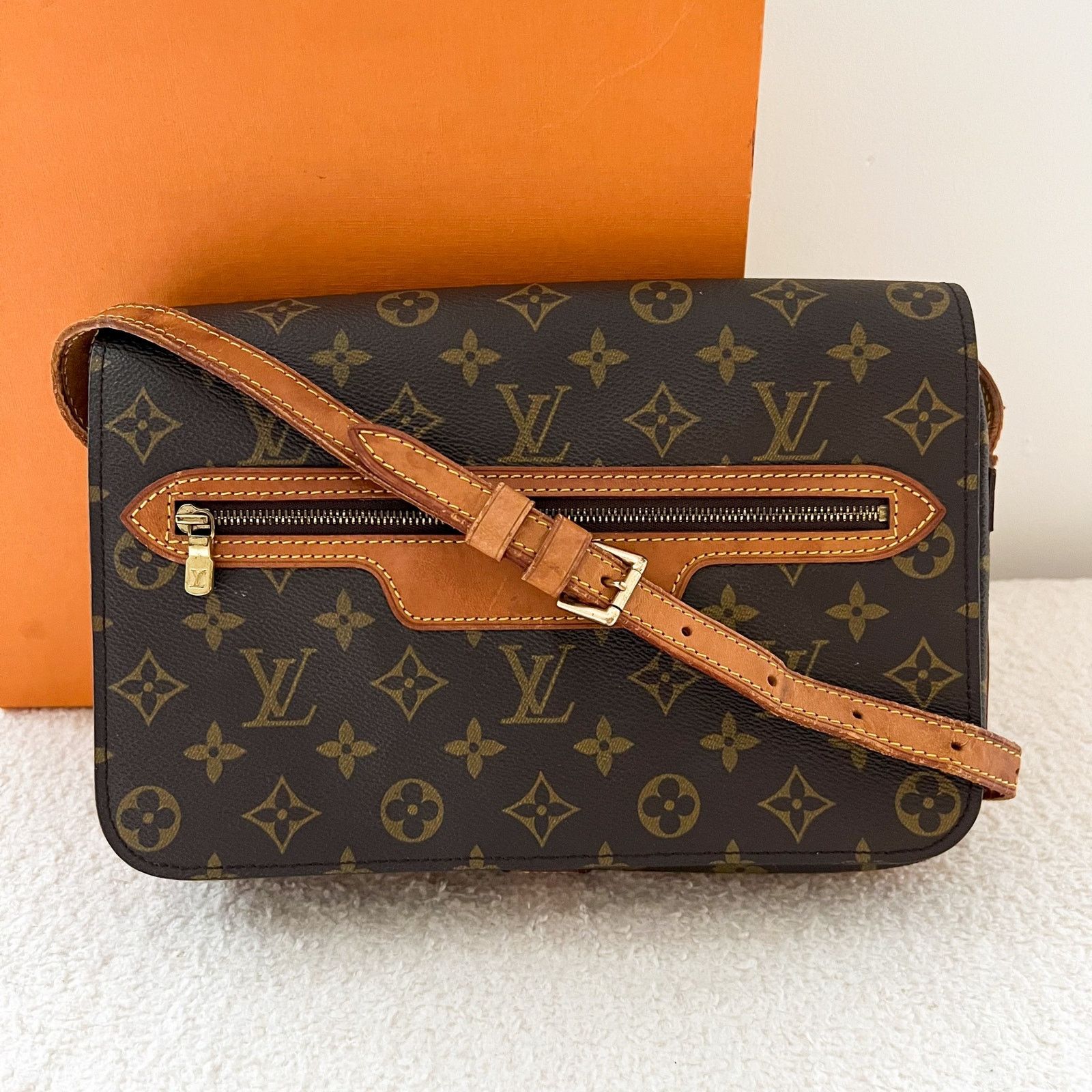 Authentic Louis Vuitton Saint Germain 27 Crossbody Bag in Brown, Women's