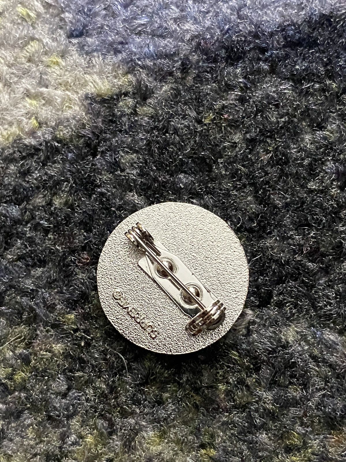 Supreme Supreme Get Your Shit Together Pin Size ONE SIZE - 2 Thumbnail