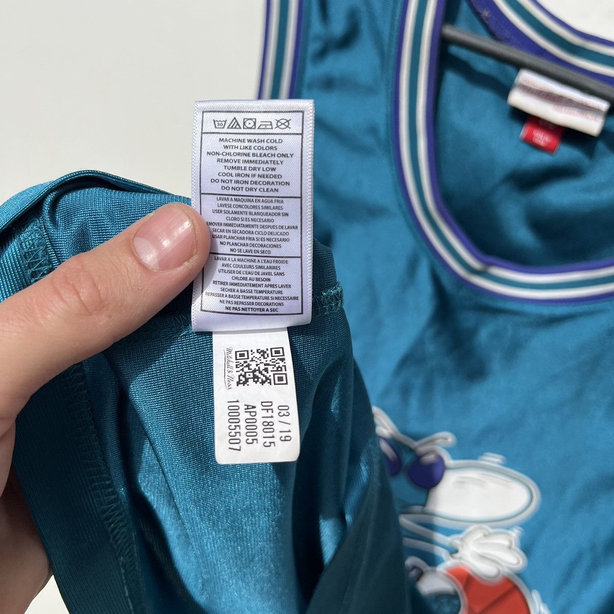 Mitchell & Ness × NBA Charlotte Hornets NBA jersey Size US M / EU 48-50 / 2 - 7 Thumbnail