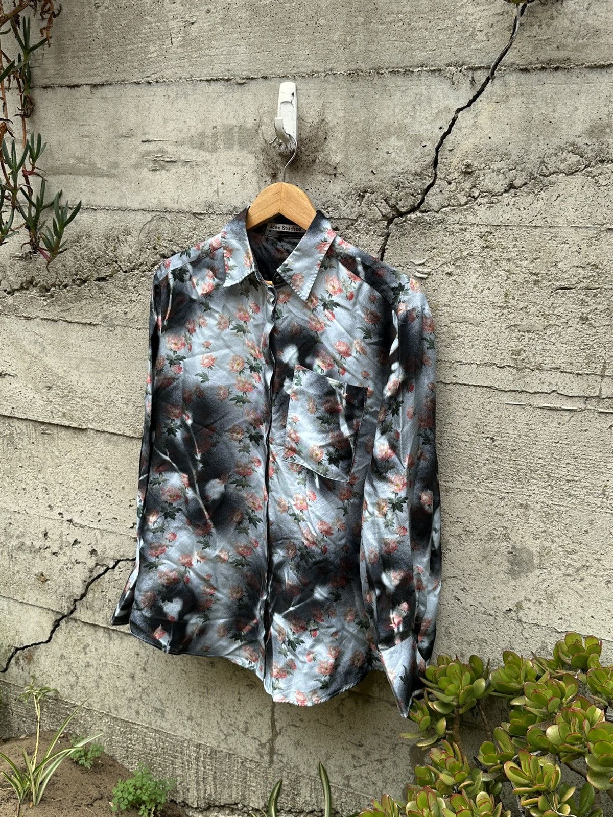 Acne Studios RARE GRAIL Acne Studios burnt rose water button up shirt Size US L / EU 52-54 / 3 - 1 Thumbnail