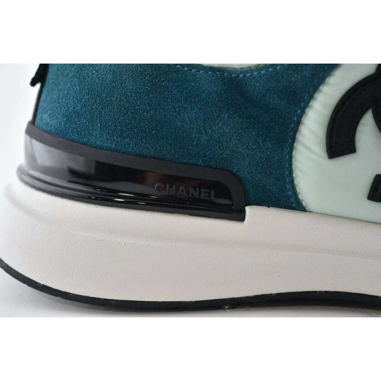 Chanel 21P Suede CC Lace Up Tie Flat Runner Trainer Sneaker 40 Size US 10 / IT 40 - 4 Thumbnail