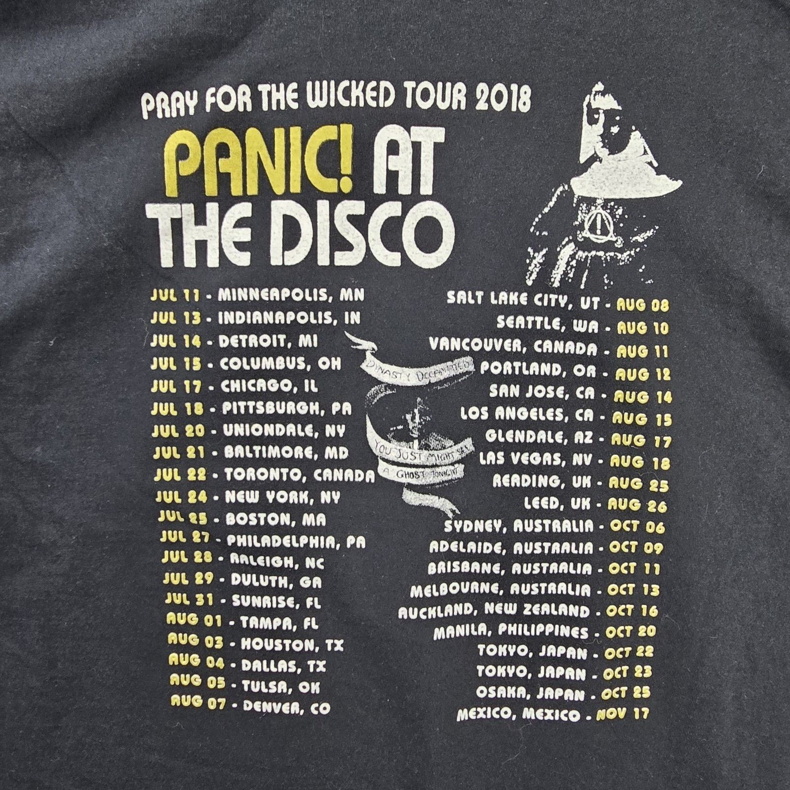 Gildan Panic At The Disco Shirt Mens Large Pray For The Wicked Size US L / EU 52-54 / 3 - 6 Thumbnail