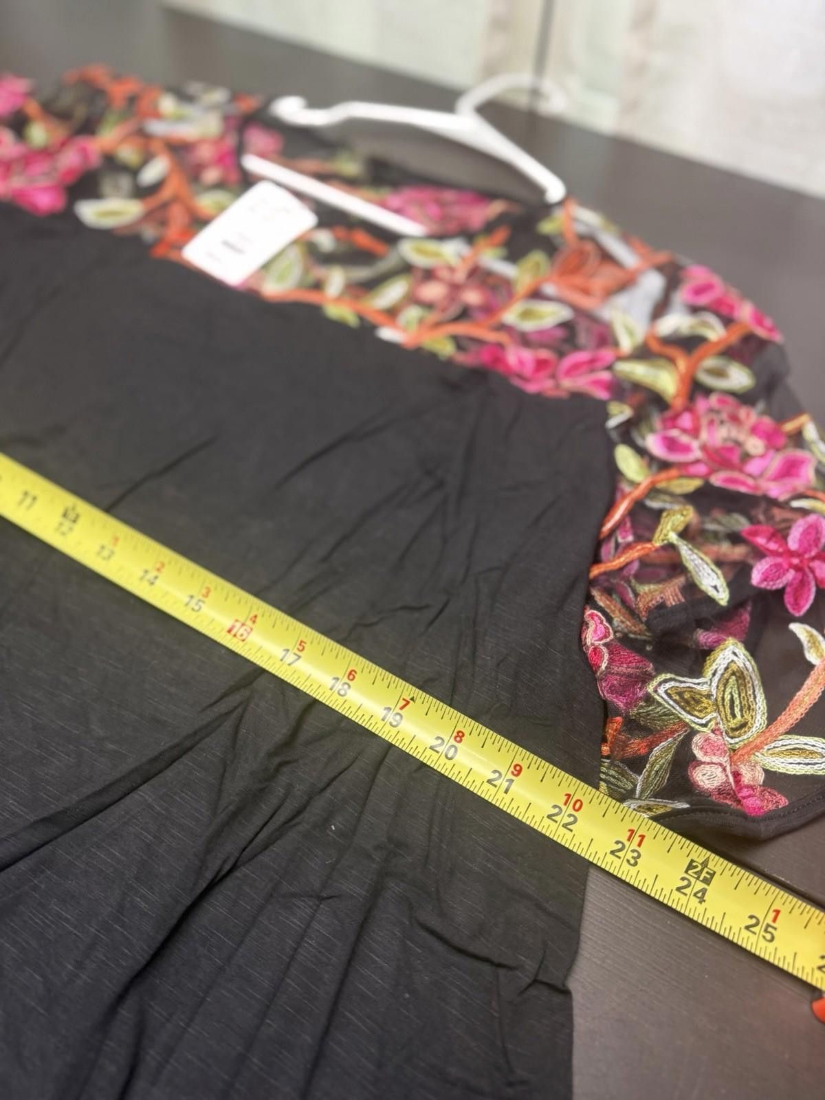 Other Suzanne Betro 3X Black Floral Embroidered Mesh Plus NWT Size 3XL / US 20-22 - 5 Thumbnail