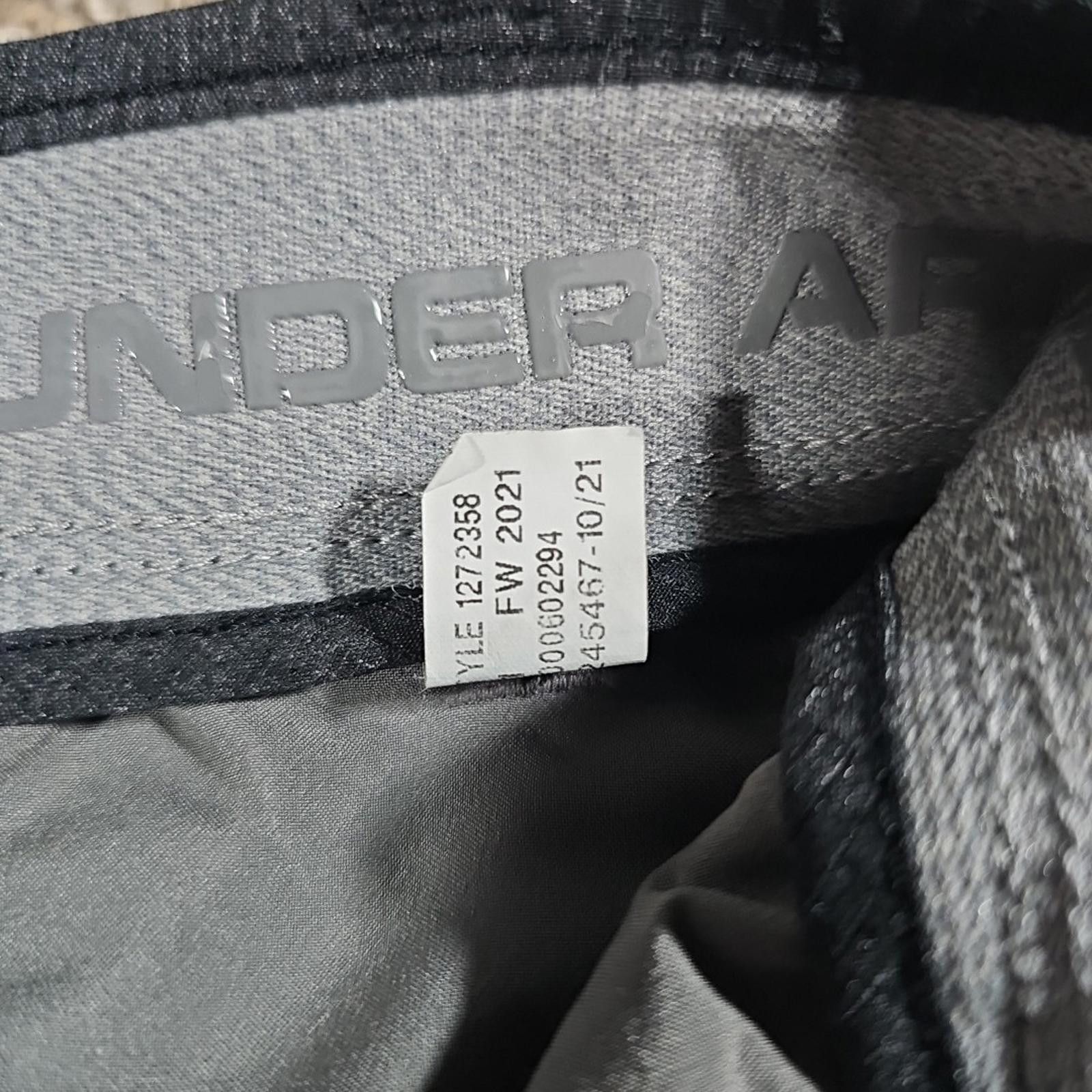 Under Armour Under Armour Golf Shorts Mens 36 Charcoal Gray HeatGear Size US 36 / EU 52 - 4 Thumbnail