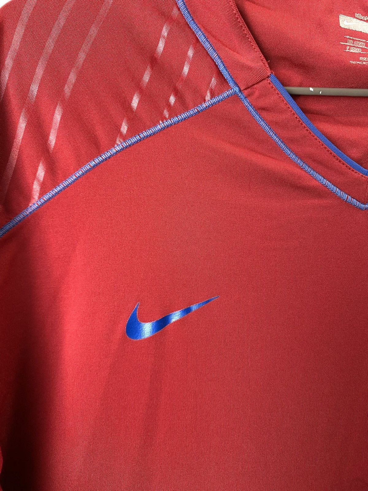 Nike Vintage 2000’s Nike Barcelona Soccer Jersey T Shirt Size US L / EU 52-54 / 3 - 4 Thumbnail