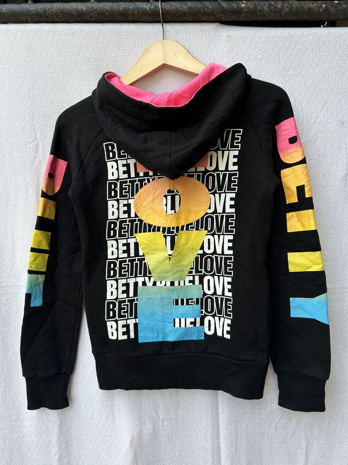 Other Betty blue love rainbow collor hoodie Ifsixwasnine LGB Size US S / EU 44-46 / 1 - 2 Thumbnail