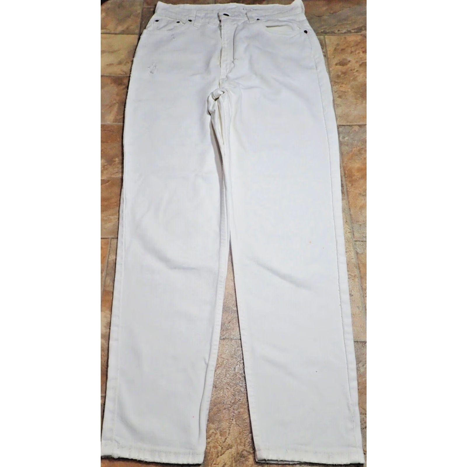 Levi's Vintage Levi's Women's Size 14 32x30 White Tapered Fit Distressed Denim Jeans Made in USA Size 36" / US 14 / IT 50 - 2 Thumbnail